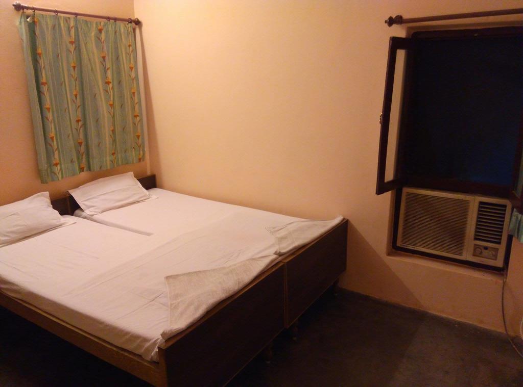 Mishra Guest House Varanasi Esterno foto
